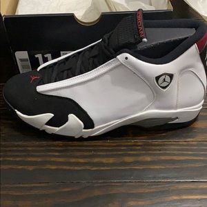 Air Jordan 14 retro sneakers